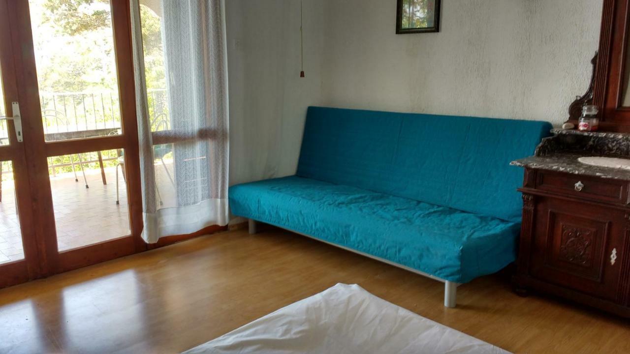 Apartments Bassi Stara Baška Exterior foto