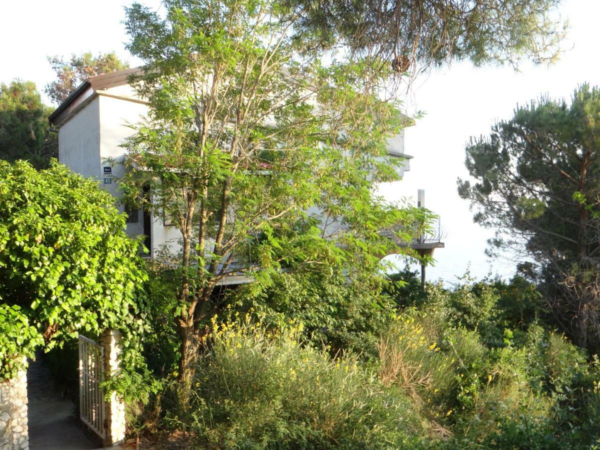 Apartments Bassi Stara Baška Exterior foto